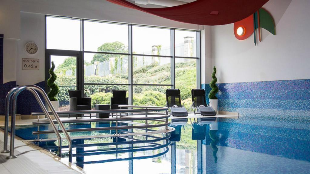 Talbot Hotel Клонмель Екстер'єр фото