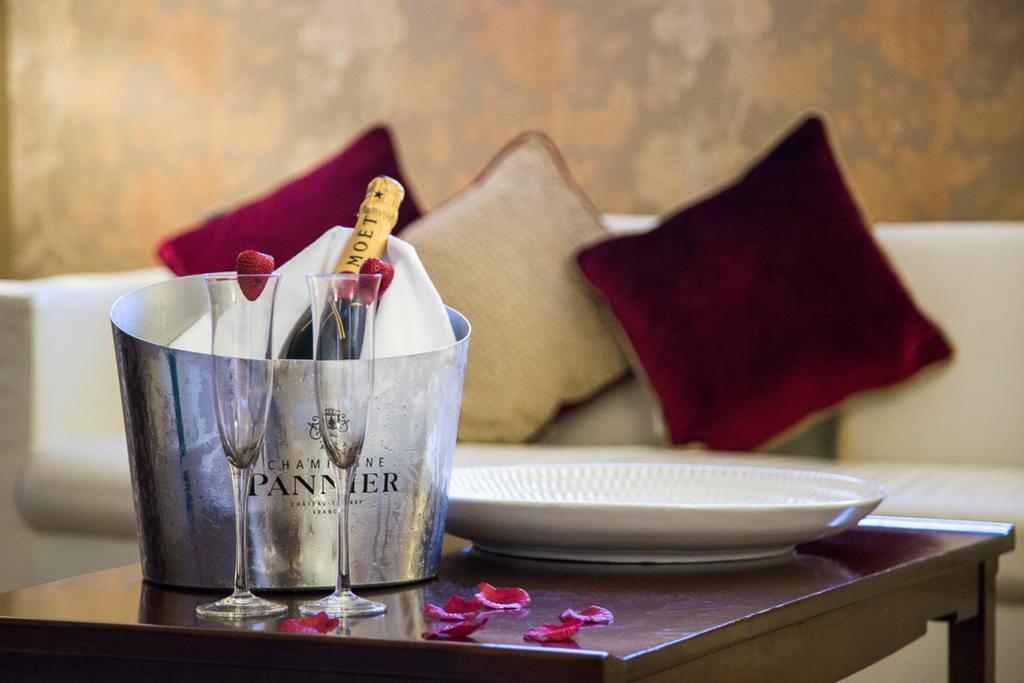 Talbot Hotel Клонмель Екстер'єр фото