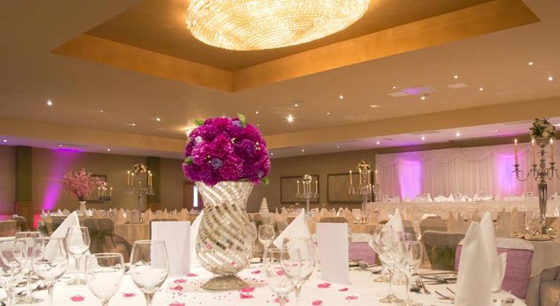 Talbot Hotel Клонмель Екстер'єр фото